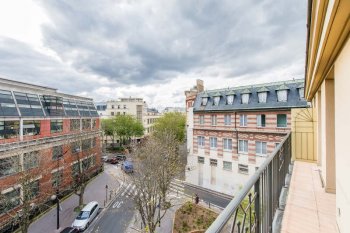 Очаровательные апартаменты-дуплекс в Париже