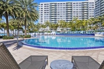Удивительные апартаменты в Майами-Бич
