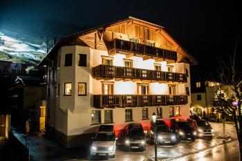 The magnificent chalet in the center of Sankt-Anton