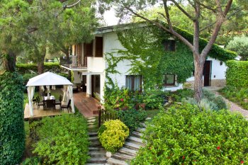 The unique country house in Lloret de Mar