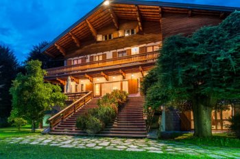 The tremendous chalet in mountains