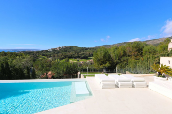 Modern luxury and privacy in a villa in Mallorca