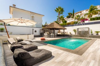 Modern villa in Puerto Banus with heated pool