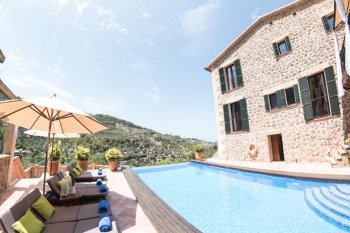 Traditional stone villa with outdoor pool, Mallorca