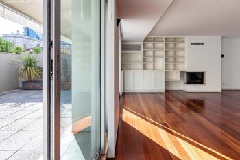 Apartment with terrace and view in Amoreiras