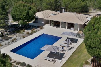 Modern villa with swimming pool in an elite complex