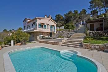 Charming country house in Nice