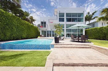 The wonderful modern mansion in Miami, Florida