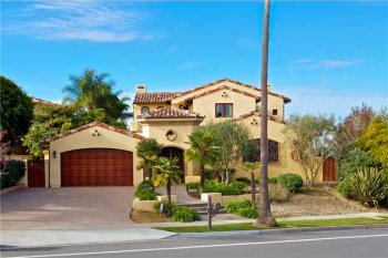 The awesome mansion in La-Hoille