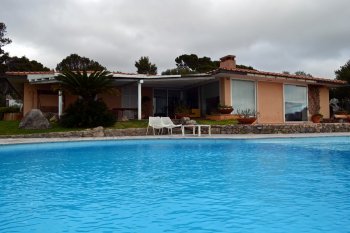 Beautiful country house on the coast