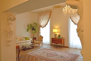 The luxurious apartment in Milan
