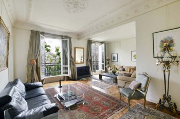 Изысканные апартаменты в Париже