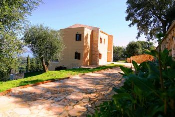 Fine country house in Agios Stefanos, Corfu