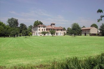 Ancient country house in Lombardy