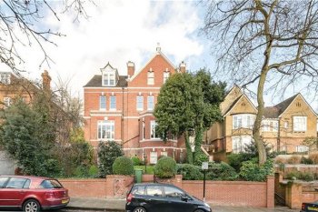 Wonderful apartments in the Victorian building