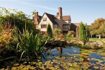 The unique estate in the County of Gloucestershire