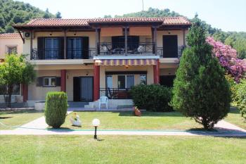 Excellent country house on the peninsula of Sithonia