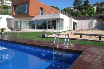 Modern country house in Lyoret-de-Mar