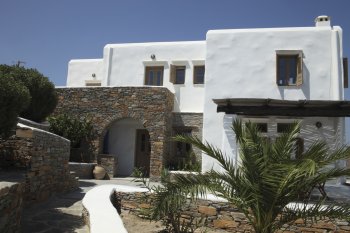 Magnificent country house on the island Kifnos
