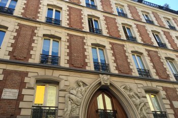 The wonderful apartment in the 6th district of Paris