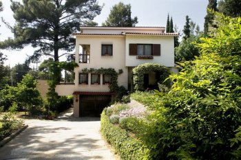 Excellent country house in the city of Thessaloniki