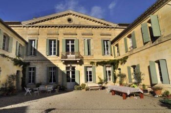 The elegant mansion in Bordeaux