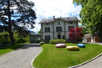Fine country house in Geneva