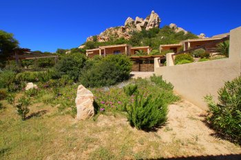 Magnificent country house on Sardinia