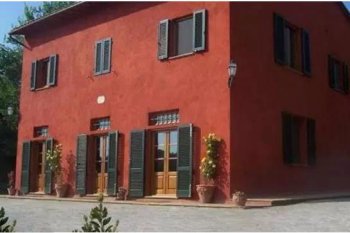 Прекрасный тосканский дом в Италии