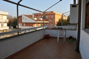 Анцио, красивый апартамент в пешей доступности от моря