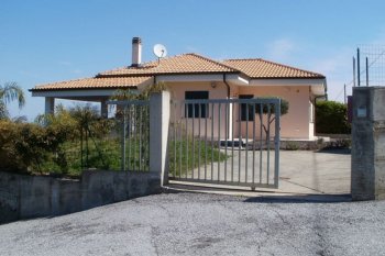 Dzambrone, beautiful country house with beautiful view
