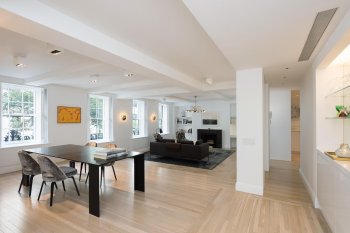 New York, light apartment in the city core