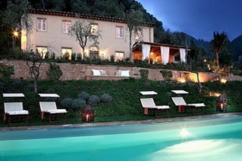 The nice country house in Kamaryor