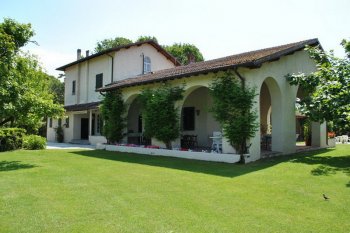 The charming country house in Tuscany