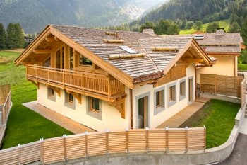The fine chalet in Shamoni