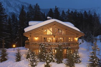 The traditional chalet in the Alps