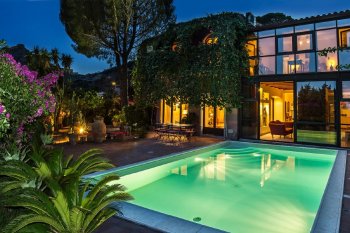 The magnificent country house in Taormin