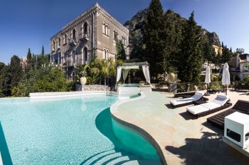 The beautiful country house in Taormin