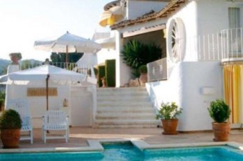 The fine country house in Alicante
