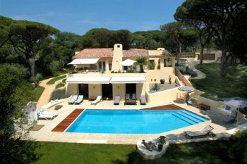 The comfortable country house in French riviera
