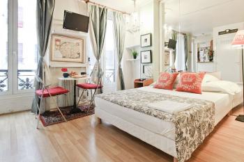 Fine studio in Paris, Ile-de-France