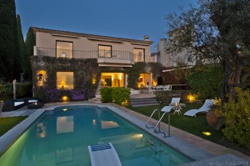 The magnificent country house in d's' Cap d'antib