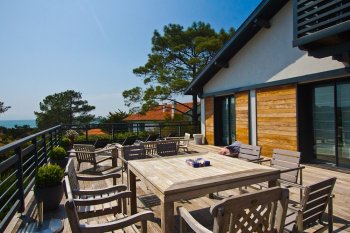 The excellent country house in modernist style, Biarritz