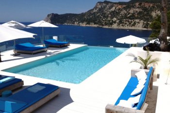 The magnificent country house on Ibiza